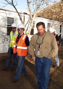 http://commons.wikimedia.org/wiki/File:FEMA_-_33789_-_A_building_inspector_speaks_with_contractors_and_FEMA_officials_in_California.jpg