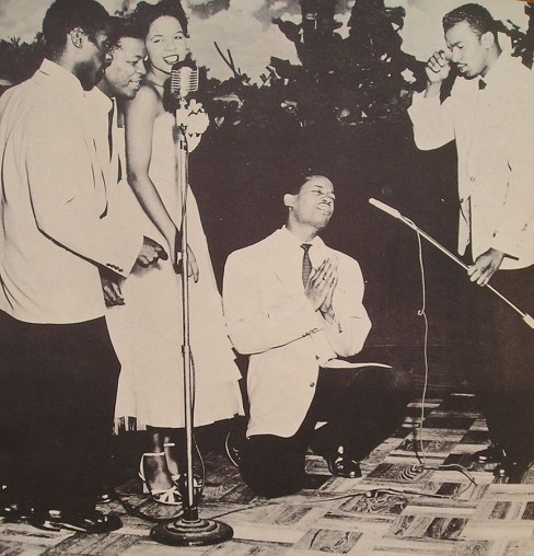 https://commons.wikimedia.org/wiki/File:The_Platters_performing.jpg
